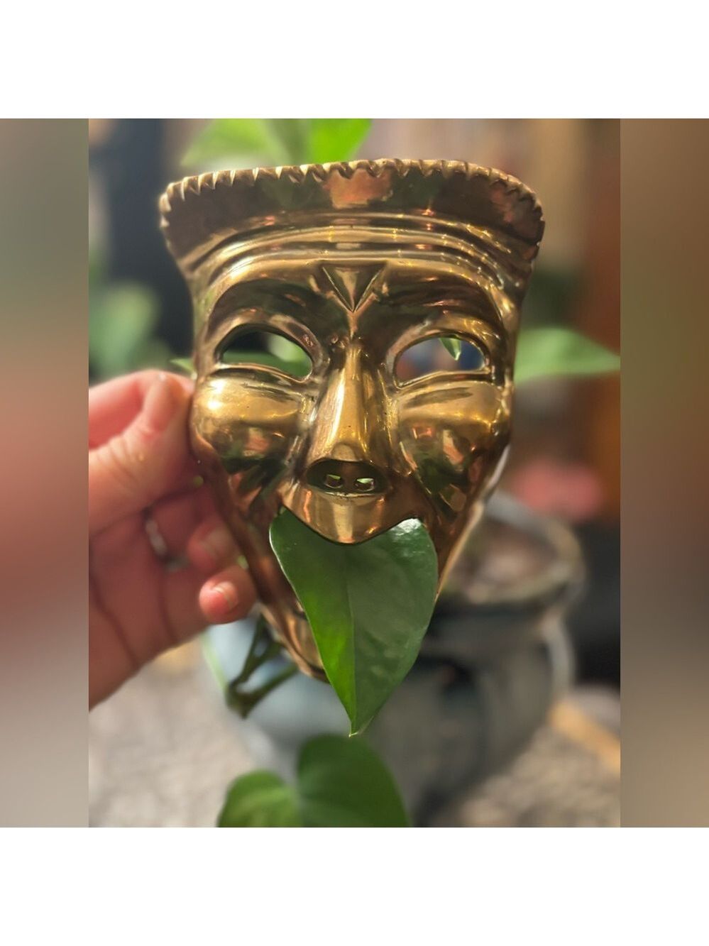 Antique-Style Brass Mask Sculpture Botanical Wall Art 4 Vines, Florals & Altars - Picture 9 of 14